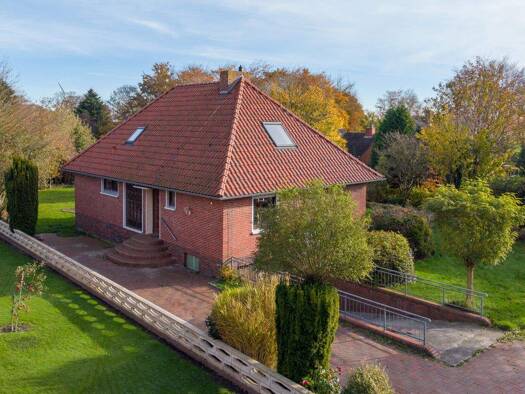 Bungalow zum Kauf 235.000 € 4 Zimmer 129,3 m² 1.436 m² Grundstück Oldeborg Südbrookmerland 26624