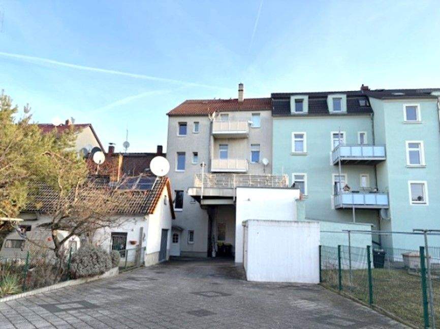 Immobilie in Riesa - Wohn- und Geschäftshaus mit Nebengebäuden im Zentgrum - Bild 1