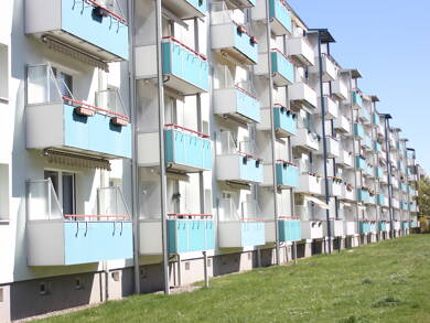 Wohnung zur Miete 540 € 4 Zimmer 63,5 m² Dachgeschoss, 4. Geschoss frei ab sofort Eutiner Straße 23 Lankow Schwerin 19057