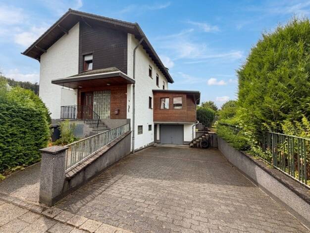 Mehrfamilienhaus zum Kauf 398.000 € 6 Zimmer 136 m² 811 m² Grundstück Neuhonrath Lohmar 53797