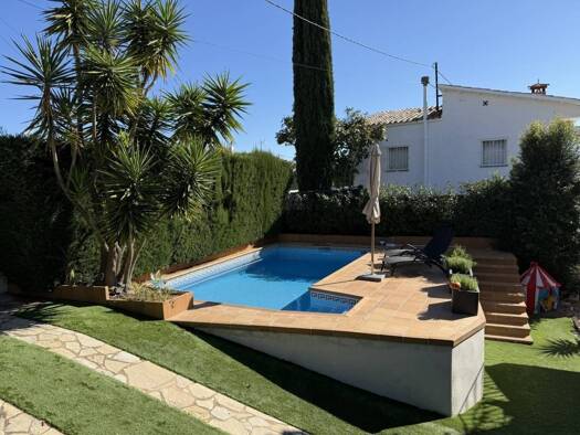 Villa zum Kauf 420.000 € 4 Zimmer 182 m² 392 m² Grundstück Lloret de Mar 17310