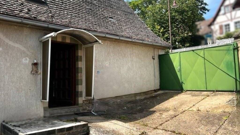 Einfamilienhaus zum Kauf 49.000 € 5 Zimmer 130 m² Burgheßler 06647