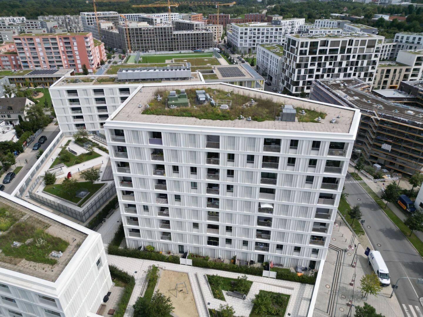 Stylisches Stadtleben über den Dächern von Pasing - Moderne 3-Zimmer-Wohnung mit Weitblick