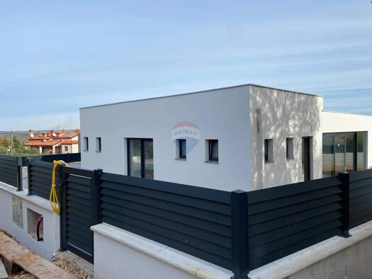 Einfamilienhaus zum Kauf 680.000 € 6 Zimmer 218 m² Rovinj 52210