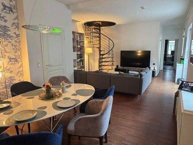 Wohnung zur Miete 4.650 € 6 Zimmer 197 m² 2. Geschoss frei ab 01.07.2026 Bogenhausen München 81677