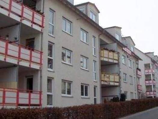 Wohnung zum Kauf 93.000 € 2 Zimmer 48,9 m² frei ab sofort Prof.-Joliot-Curie-Straße 11 Pirna 01796