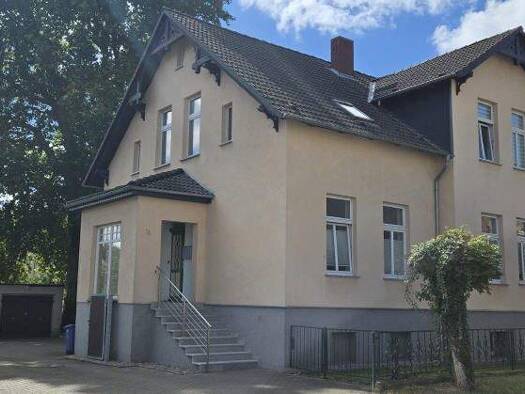 Wohnung zur Miete 700 € 4 Zimmer 133 m² Beuster Seehausen 39615