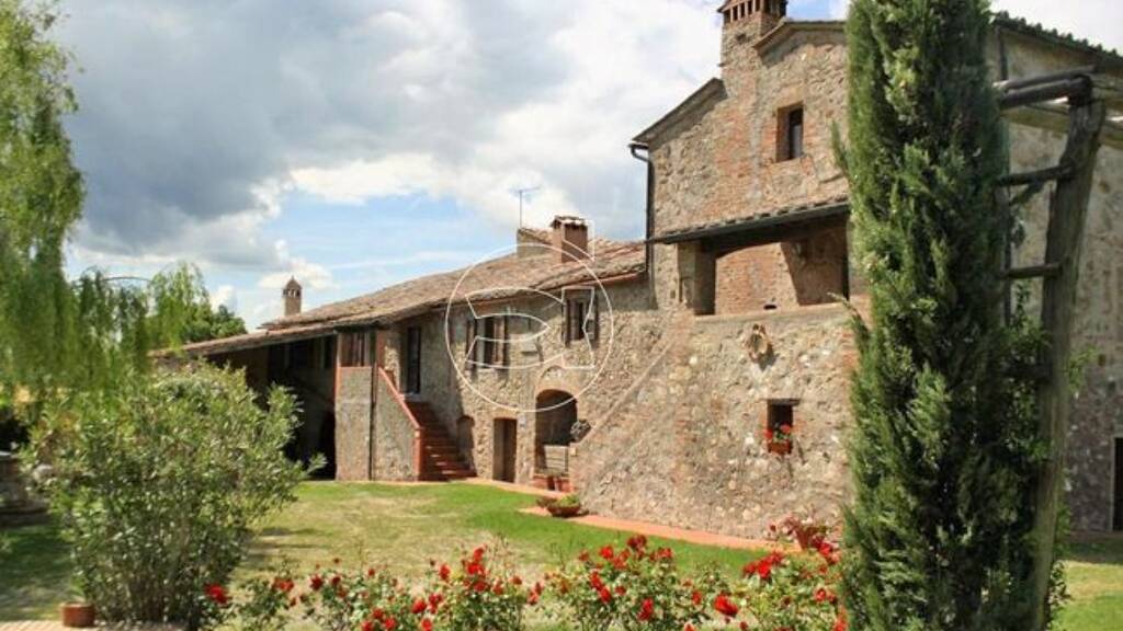 Einfamilienhaus zum Kauf 1.200 m² 1.700.000 m² Grundstück Radicondoli