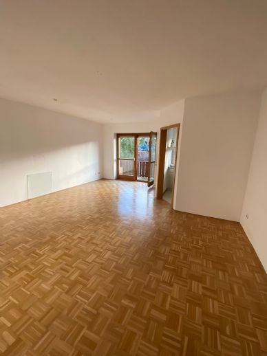 Wohnung zur Miete 570 € 2 Zimmer 55 m²<br/>Wohnfläche 1.<br/>Geschoss Ziegetsdorf - Königswiesen-Süd - Neuprüll Regensburg 93051