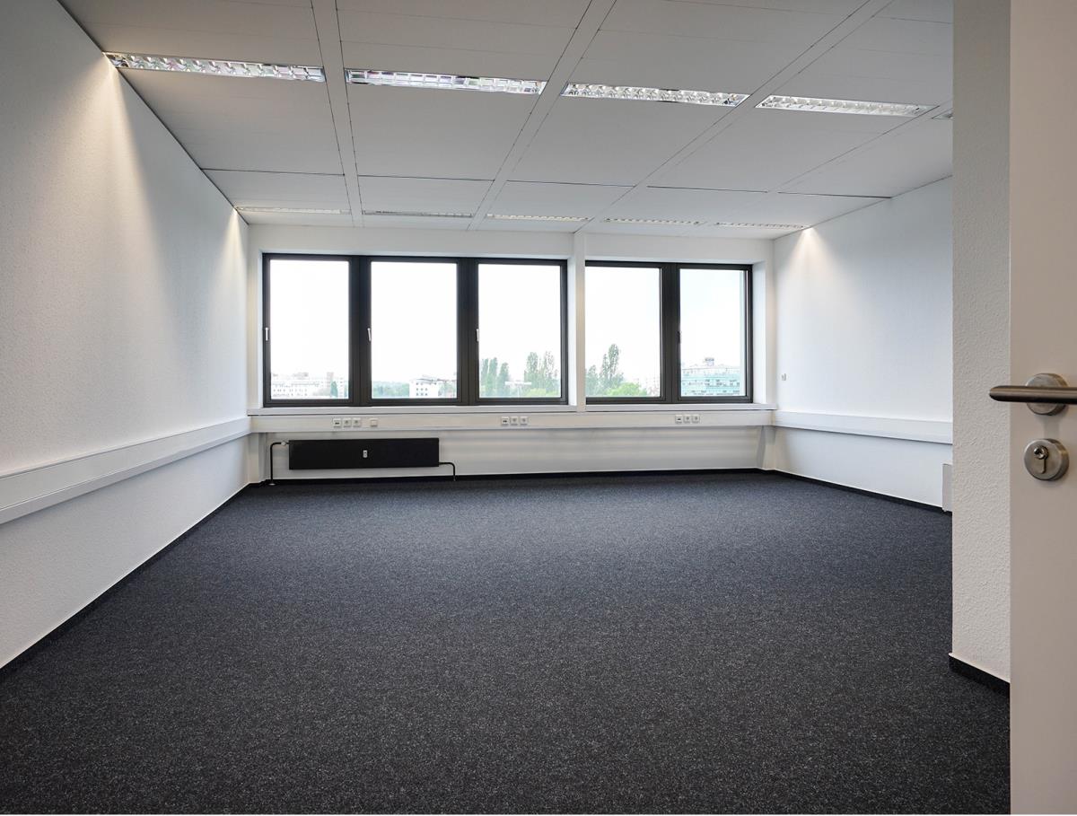 Bürofläche zur Miete 417 € 38,3 m²<br/>Bürofläche ab 38,3 m²<br/>Teilbarkeit Carl-Legien-Str. 15 Bieber Offenbach 63073