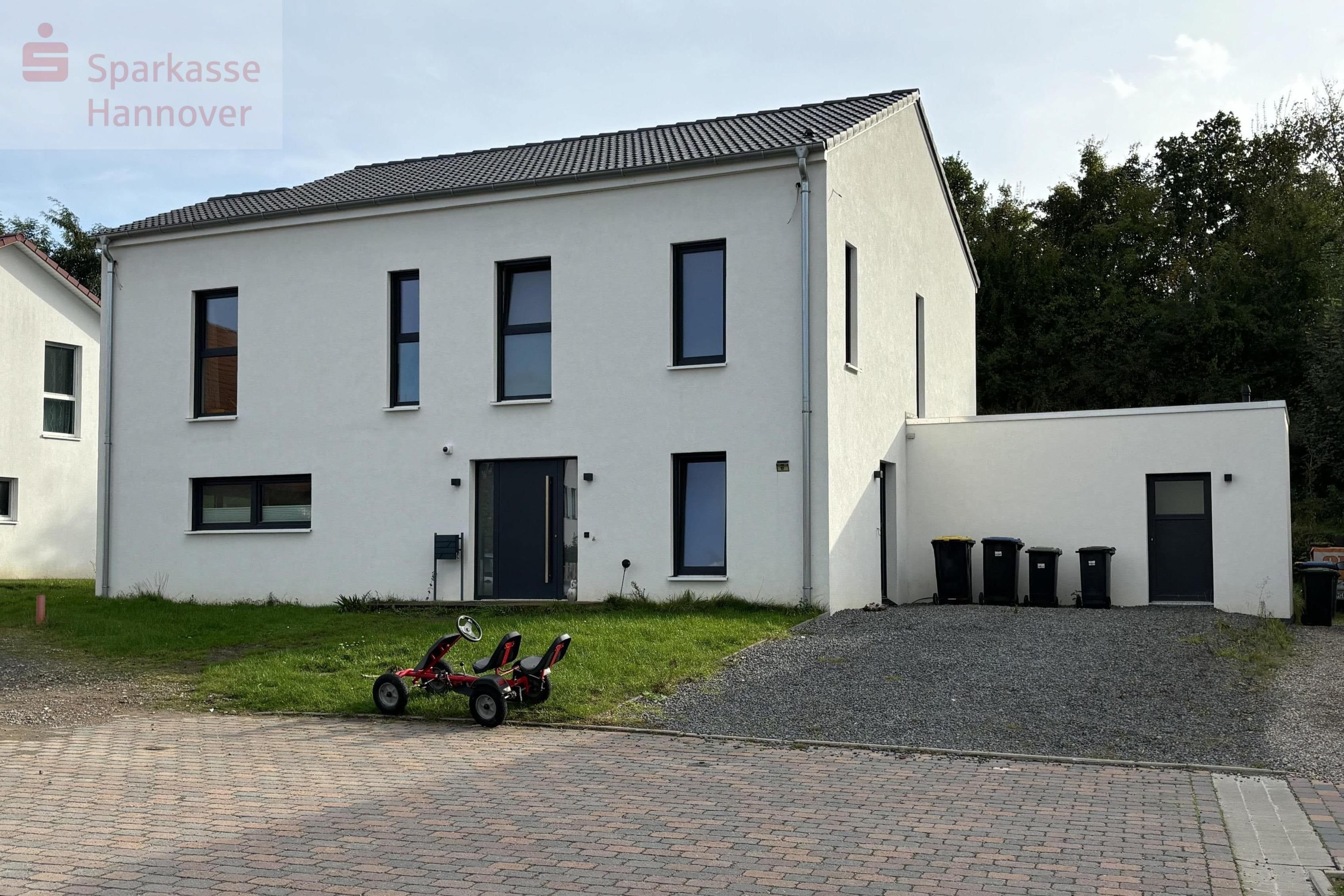 Einfamilienhaus zum Kauf provisionsfrei 450.000 € 7 Zimmer 214 m²<br/>Wohnfläche 835 m²<br/>Grundstück Beckedorf 31699