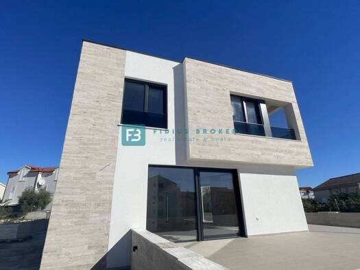 Einfamilienhaus zum Kauf 690.000 € 5 Zimmer 190 m² Srima, Vodice Vodice 22211