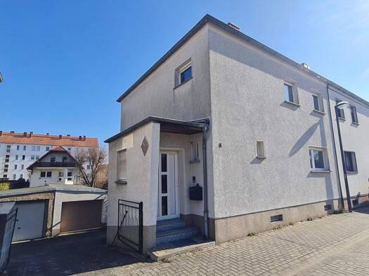 Doppelhaushälfte zum Kauf 107.400 € 4 Zimmer 97 m² 243 m² Grundstück frei ab sofort Am Leinedamm 8 Bitterfeld Bitterfeld-Wolfen 06749