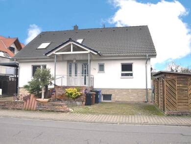 Einfamilienhaus zur Miete 2.350 € 6,5 Zimmer 202,8 m² 580 m² Grundstück frei ab sofort Trebur Trebur 65468