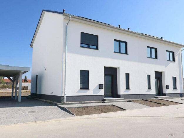 Doppelhaushälfte zur Miete 1.700 € 4 Zimmer 133 m² 404 m² Grundstück Kochstedt Dessau-Roßlau 06847