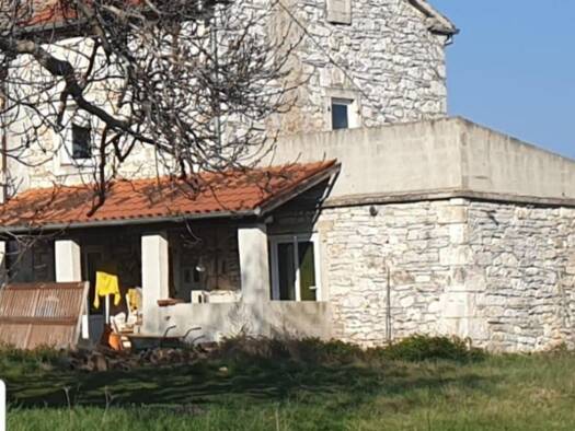 Einfamilienhaus zum Kauf 149.000 € 3 Zimmer 550 m² Grundstück Barban 52207