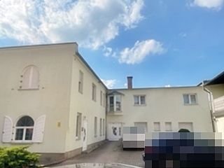 Mehrfamilienhaus zum Kauf 660.000 € 26 Zimmer 826,7 m²<br/>Wohnfläche 1.326 m²<br/>Grundstück Merseburg Merseburg 06217