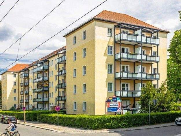 Wohnung zur Miete 626 € 2 Zimmer 62 m² 3. Geschoss frei ab 05.02.2026 Münchner Str. 35 Südvorstadt-West Dresden 01187