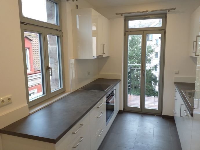 Wohnung zur Miete 1.345 € 4 Zimmer 92,6 m²<br/>Wohnfläche 2.<br/>Geschoss 15.12.2024<br/>Verfügbarkeit Gostenhof Nürnberg 90429