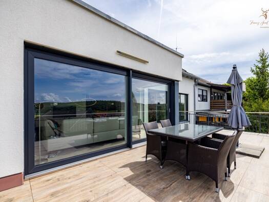 Einfamilienhaus zum Kauf 799.000 € 6 Zimmer 253,2 m² 439 m² Grundstück Helmstadt 97264