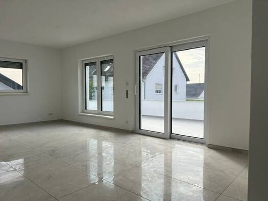 Wohnung zur Miete 1.300 € 3 Zimmer 107 m² 1. Geschoss Vöhringen Vöhringen 89269