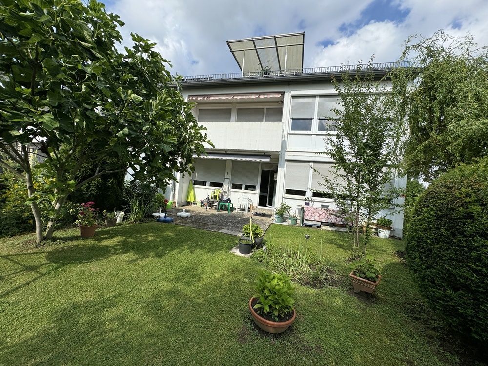 Mehrfamilienhaus zum Kauf 745.000 € 9 Zimmer 215,1 m²<br/>Wohnfläche 415 m²<br/>Grundstück Göppingen - Nordweststadt Göppingen 73033