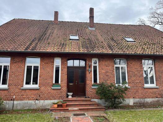 Einfamilienhaus zum Kauf 285.000 € 10 Zimmer 205 m² 1.300 m² Grundstück Hansen Uelzen 29525