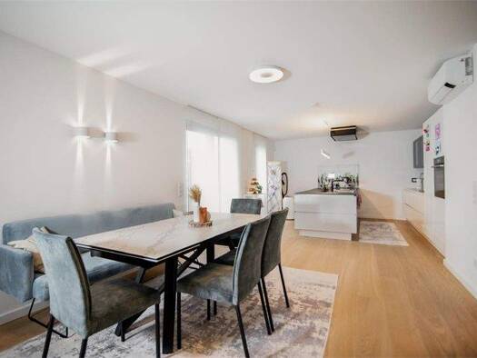 Villa zum Kauf 1.350.000 € 6 Zimmer 296 m² 511 m² Grundstück Am Goldberg 24 Heusenstamm 63150