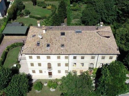 Haus zum Kauf 990.000 € 363 m² 1.400 m² Grundstück Paderno del Grappa 31017