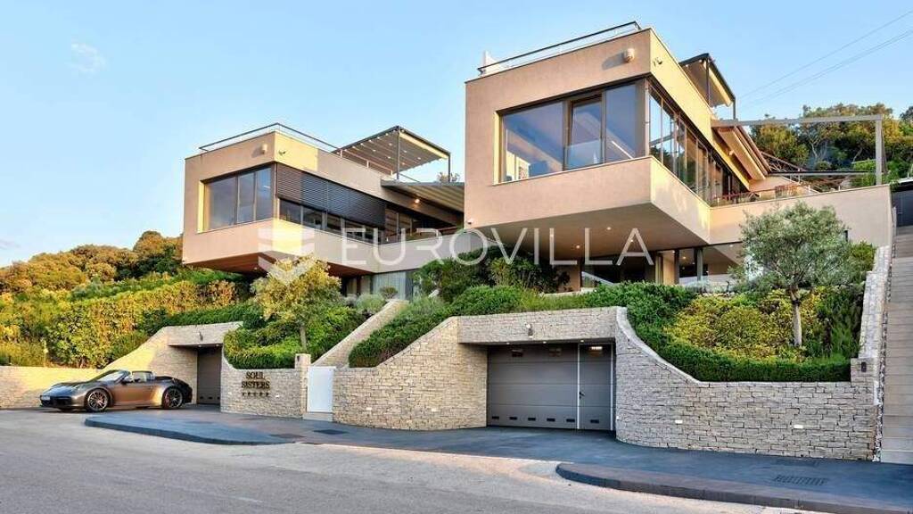 Haus zum Kauf 2.400.000 € 6 Zimmer 682 m² Zrnovo Korcula 20275