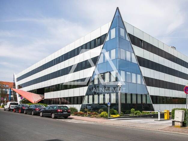 Bürofläche zur Miete provisionsfrei 2.715 m² Bürofläche teilbar ab 368 m² Bad Homburg Bad Homburg vor der Höhe 61352
