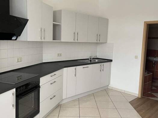 Wohnung zur Miete 630 € 3 Zimmer 90 m² 2. Geschoss Grimmaische Straße 20 Döbeln 04720
