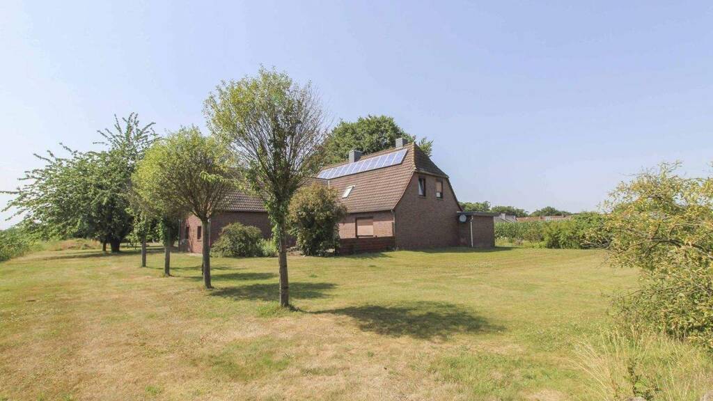 Einfamilienhaus zum Kauf 9 Zimmer 238 m² 5.800 m² Grundstück Scholen 27251