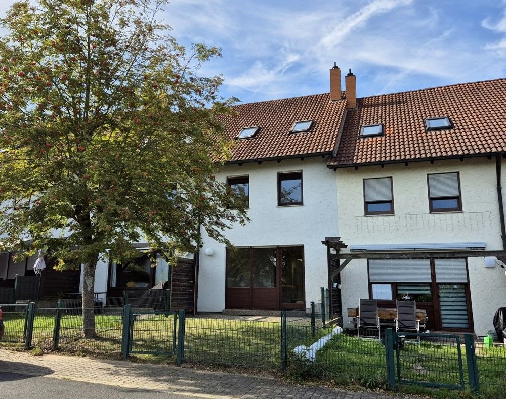 Reihenmittelhaus zum Kauf 229.000 € 5 Zimmer 119 m²<br/>Wohnfläche 119 m²<br/>Grundstück Auerbach Auerbach in der Oberpfalz 91275