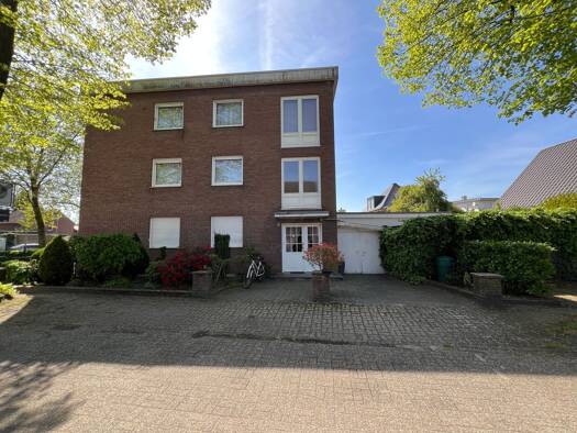 Wohnung zur Miete 795 € 4 Zimmer 90 m² 2. Geschoss frei ab sofort Altenlingener Weg 32 Lingen Lingen (Ems) 49808