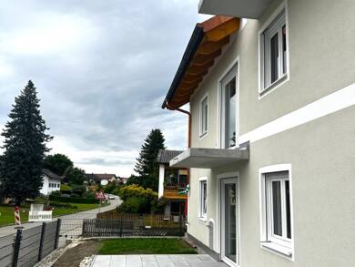 Wohnung zur Miete 1.065 € 3 Zimmer 89,1 m² frei ab 01.10.2025 Straß Obertaufkirchen 84419