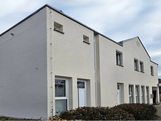 Bürofläche zur Miete 1.250 € 5 Zimmer 130 m² Bürofläche Strullendorf Strullendorf 96129