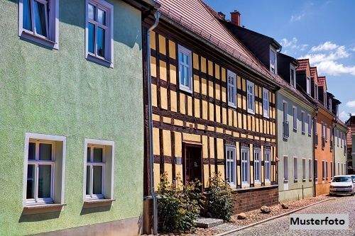 Immobilie in Nordenham - Einfamilien-Reihenendhaus im guten Zustand - Bild 0