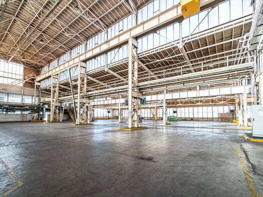 Lagerhalle zur Miete 9.196 m² Lagerfläche teilbar ab 9.196 m² Bergeborbeck Essen 45356