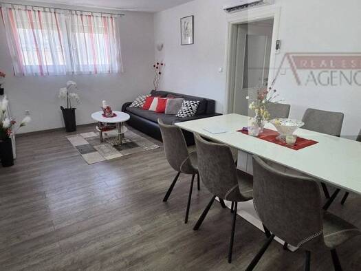 Einfamilienhaus zum Kauf 225.000 € 3 Zimmer 120 m² Imotski 21260