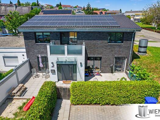 Einfamilienhaus zum Kauf 759.000 € 5 Zimmer 200 m² 780 m² Grundstück frei ab 01.11.2026 Auweg 1 Lottstetten Lottstetten 79807