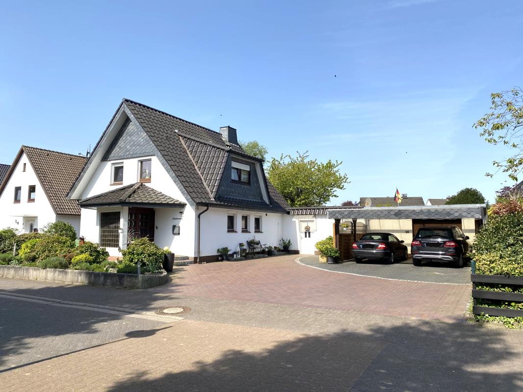 Einfamilienhaus zum Kauf 205.000 € 6 Zimmer 110 m²<br/>Wohnfläche 974 m²<br/>Grundstück Bexhövede Loxstedt-Bexhövede 27612