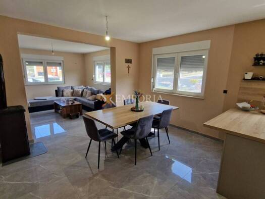 Haus zum Kauf 299.000 € 3 Zimmer 106 m² Policnik