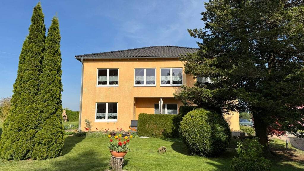 Einfamilienhaus zum Kauf 750.000 € 13 Zimmer 398,2 m² 3.009 m² Grundstück Strölla Großweitzschen 04720