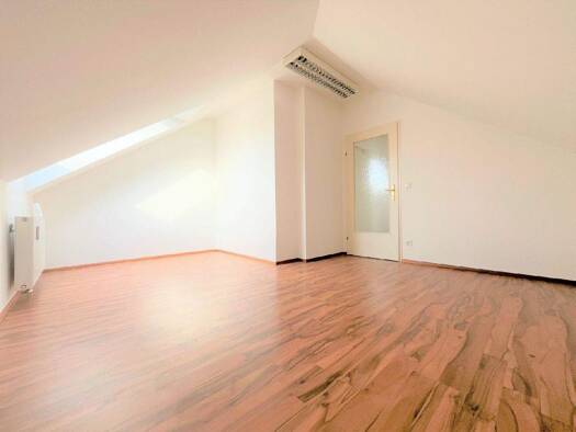 Wohnung zur Miete 372 € 1 Zimmer 29,6 m² Sankt Leonhard Graz 8010