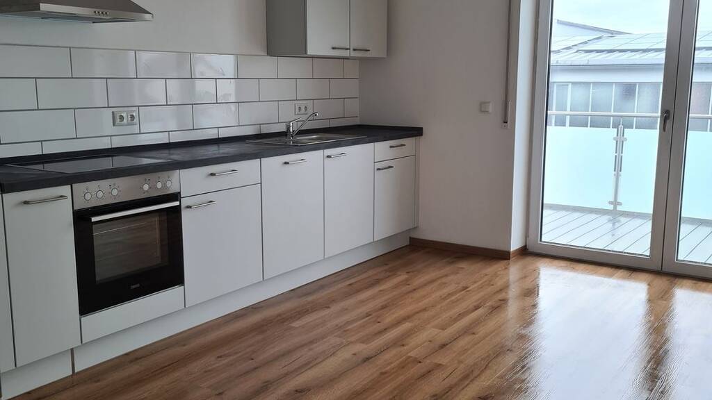 Wohnung zur Miete 925 € 3 Zimmer 89 m² Geschoss 1/2 frei ab 01.07.2026 Kirchlehen Mengkofen 84152