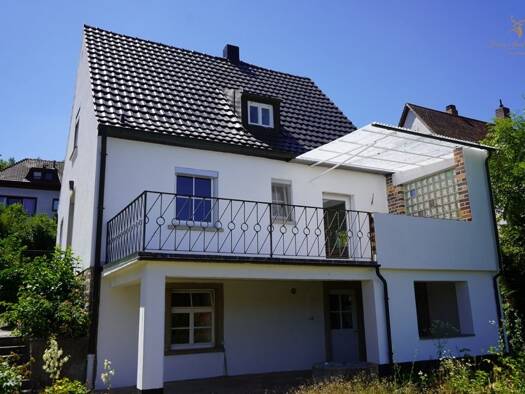 Einfamilienhaus zum Kauf 369.000 € 5 Zimmer 129 m² 476 m² Grundstück Goßmannsdorf Ochsenfurt 97199