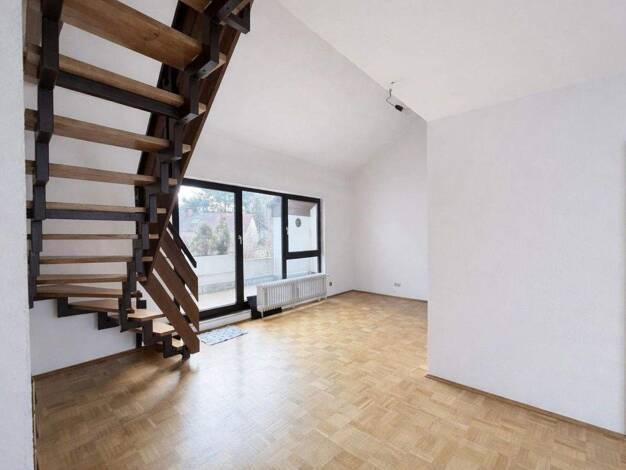 Maisonette zur Miete 1.280 € 2,5 Zimmer 84,1 m² 2. Geschoss frei ab 15.04.2026 Saalburgstraße 0 Bad Homburg 61350