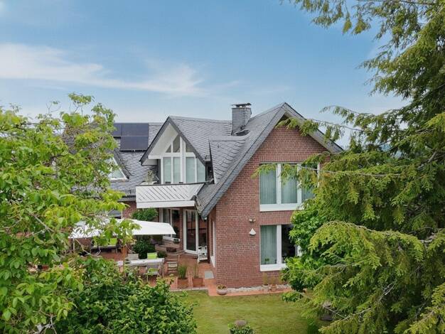 Villa zum Kauf 7 Zimmer 312,5 m² 1.323 m² Grundstück Gladenbach Gladenbach 35075