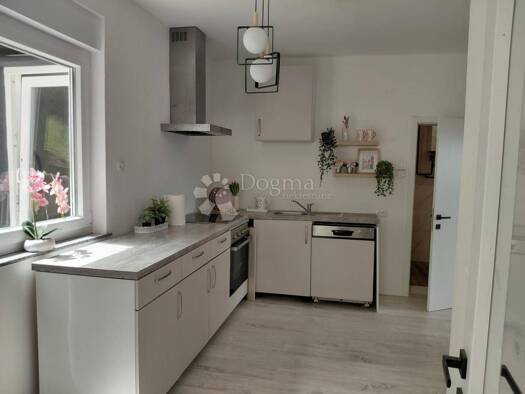 Einfamilienhaus zum Kauf 129.000 € 3 Zimmer 70 m² Centar, Požega Požega 34000